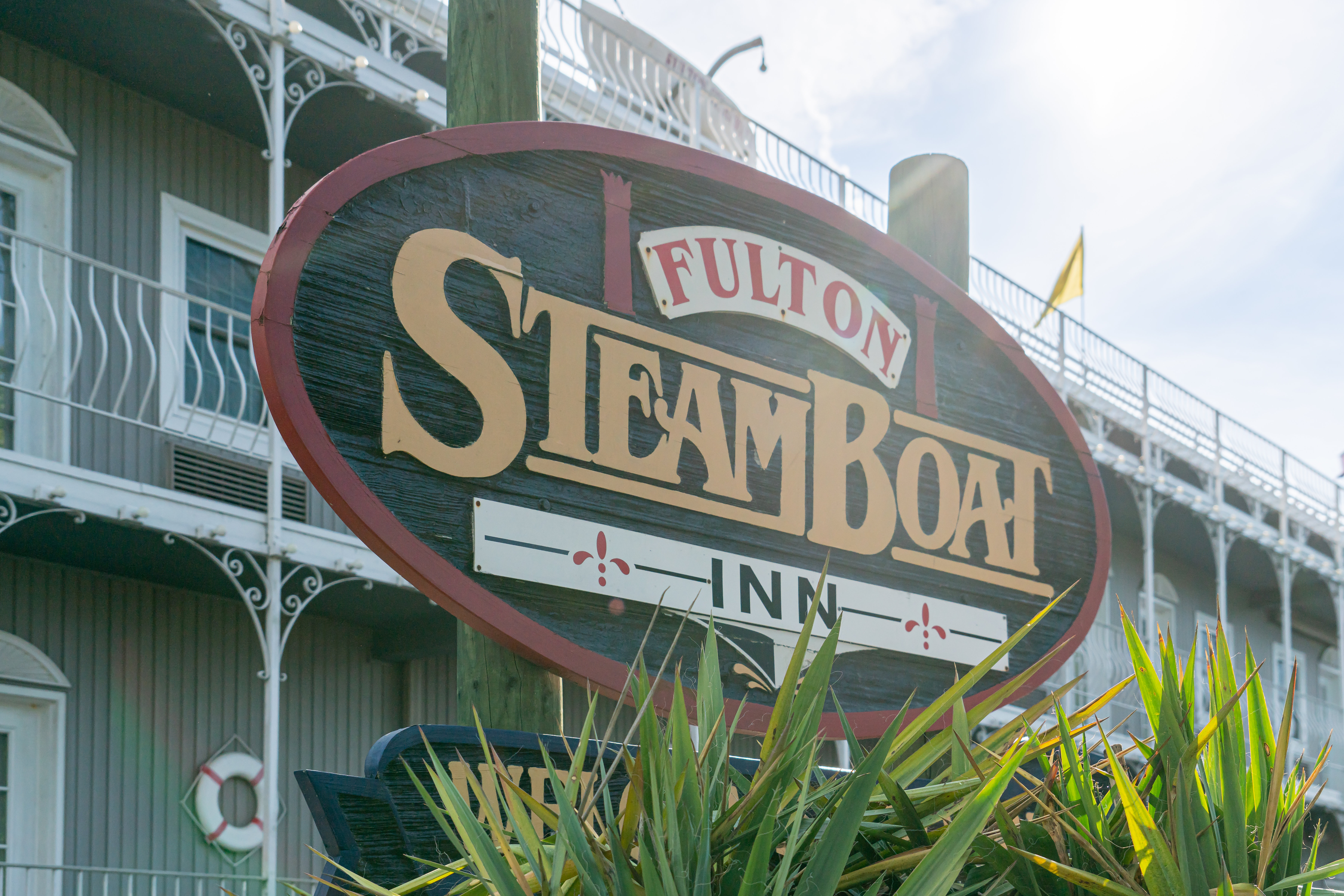 Fulton Steamboat Inn 6/79