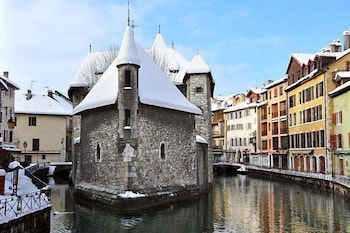 Mercure Annecy Sud 10/70