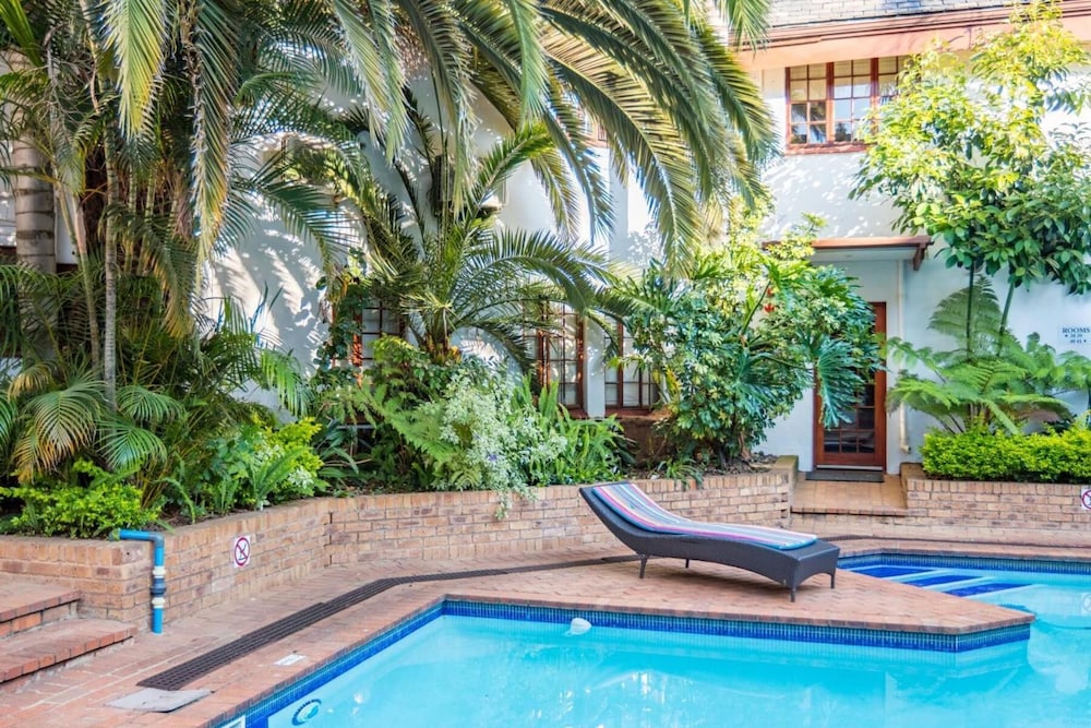 Constantia Hotel and Conference Centre 44/50