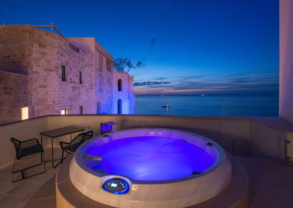 Grotta Palazzese 27/50