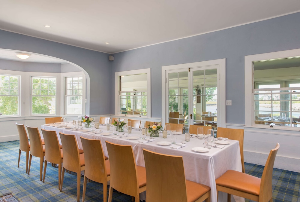 The Breakwater Inn and Spa 31/47