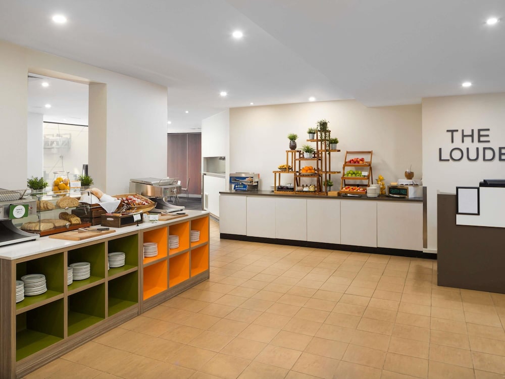 Mercure Melbourne City Centre 8/59