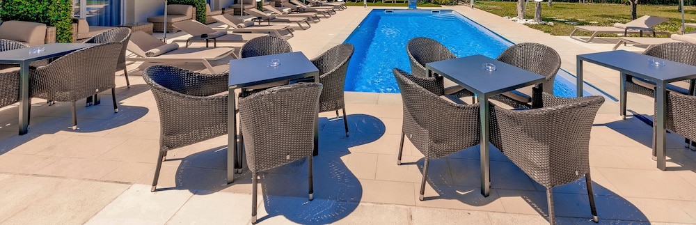 Hotel Le Mas Du Golf 45/77