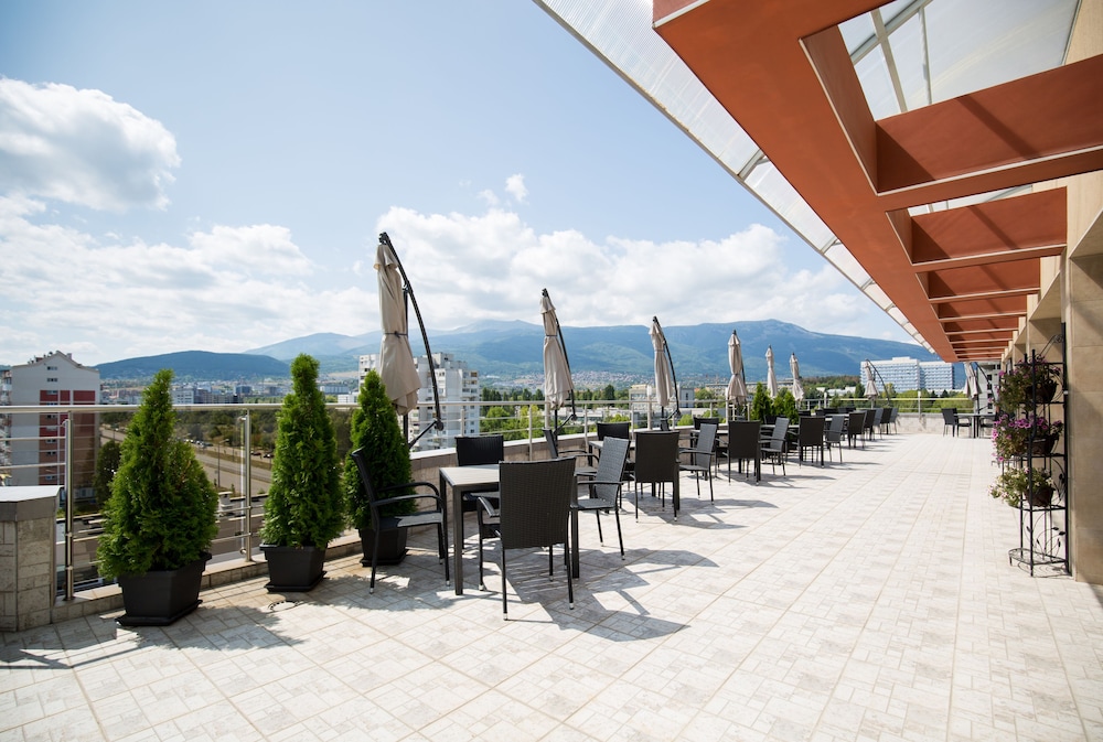 Grami Hotel Sofia 48/50