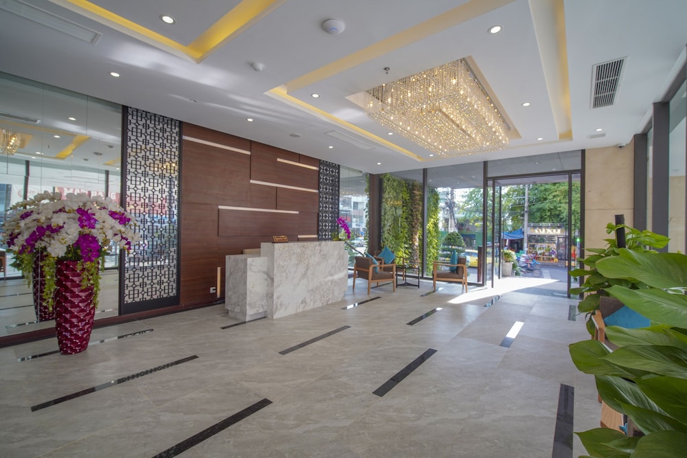 G8 Luxury Hotel and Spa Da Nang 7/66