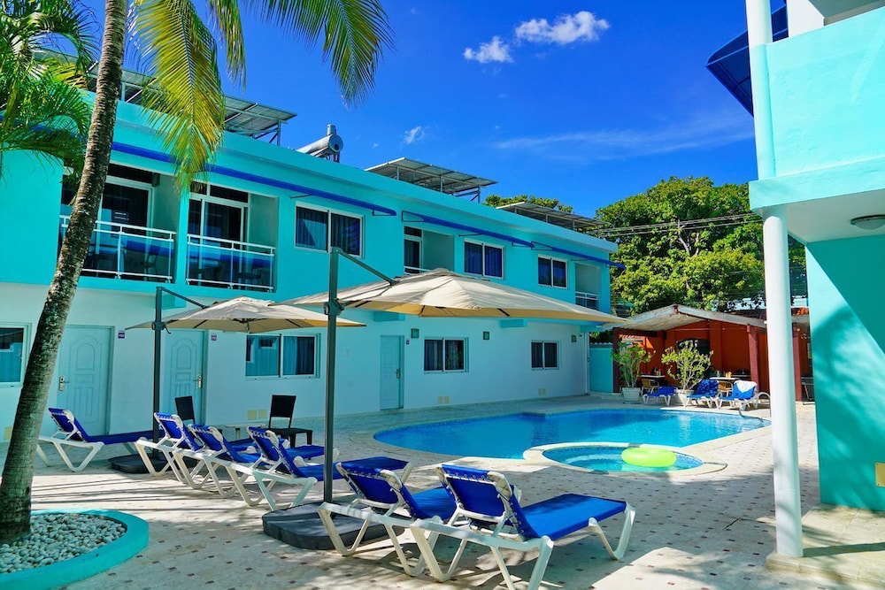 New Garden Hotel 13/59