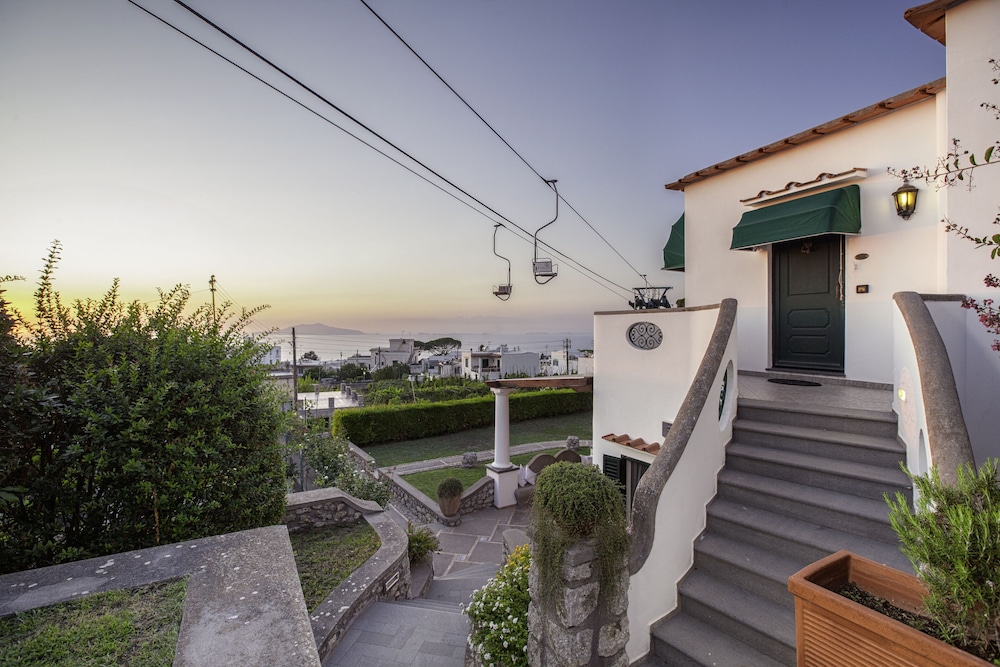Relais 2 Pini Capri in Anacapri