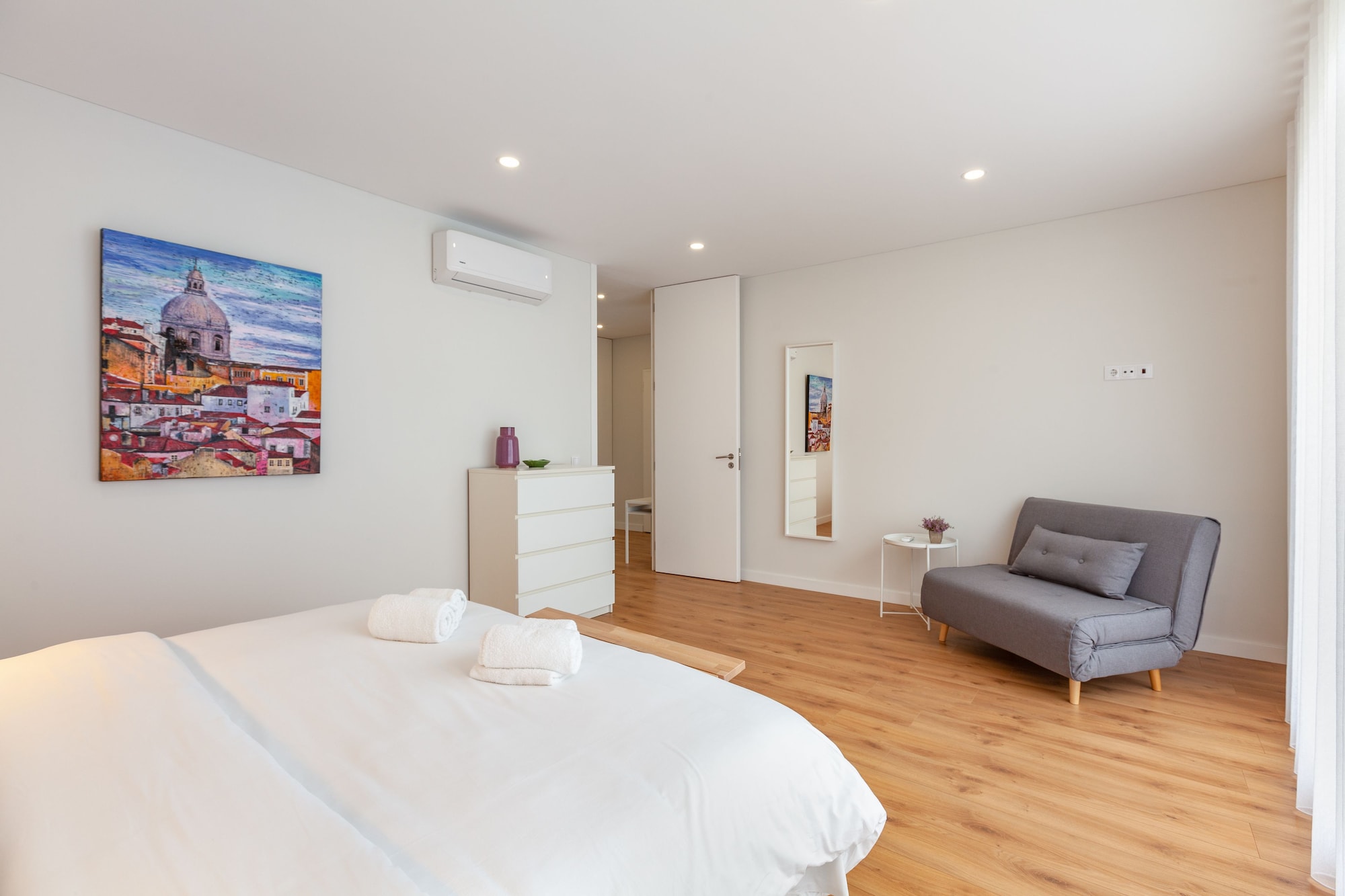 1 BEDROOM, APARTMENT, TERRACE