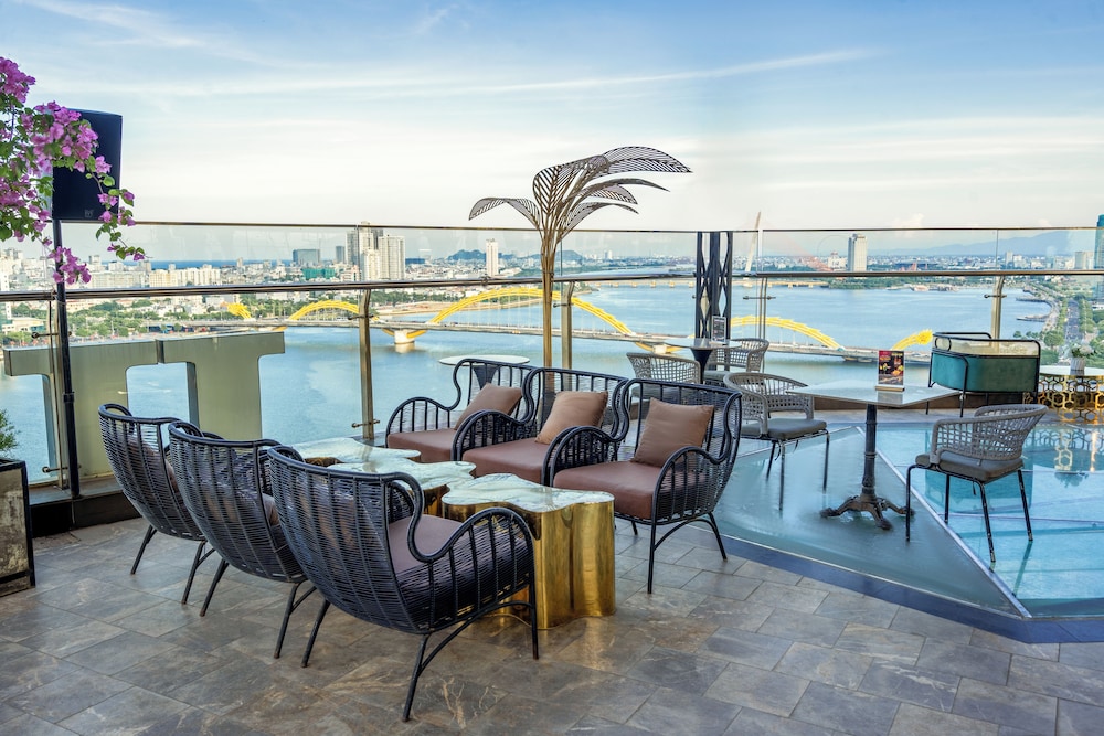 HAIAN Riverfront Hotel 42/60