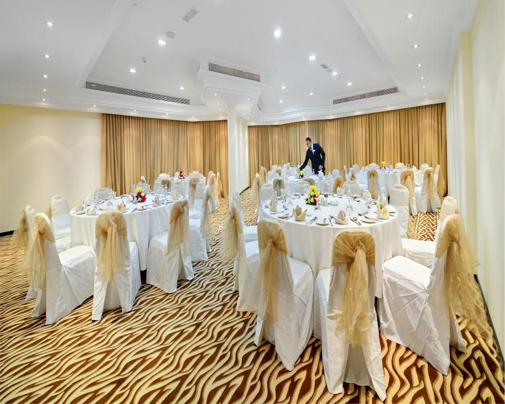Al Majaz Premiere Hotel Apartments 33/34