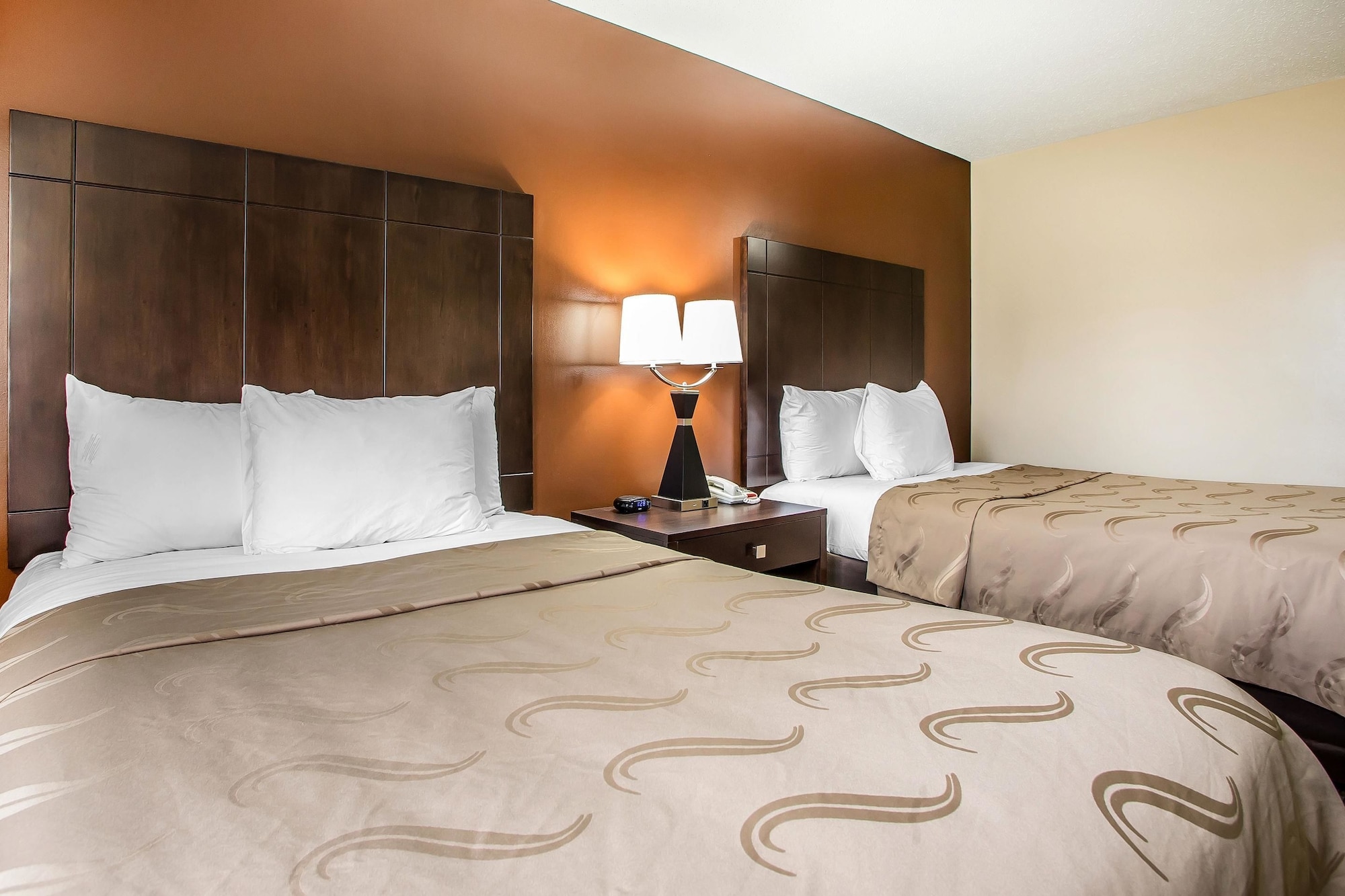 غرفة بسريرين مزدوجين لذوي الإعاقة، Quality Inn O'Hare Airport 2/3