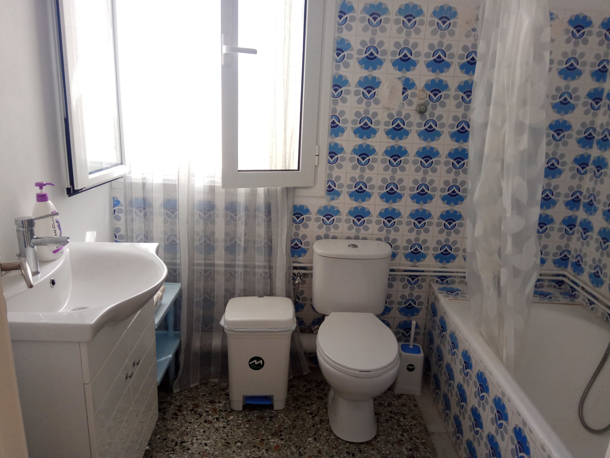 1 BEDROOM, BASIC, QUADRUPLE, HARBOUR VIEW
