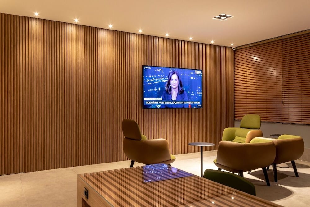 Max Plaza Hotel 45/51
