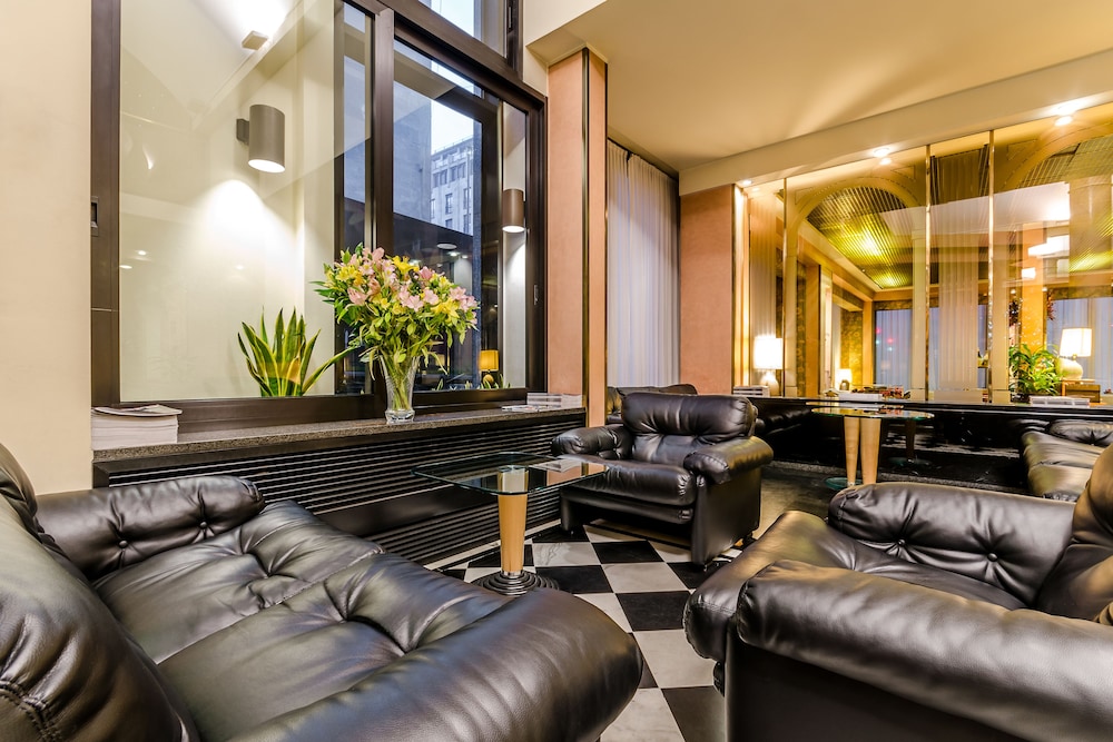 Brunelleschi Hotel Milan 33/49
