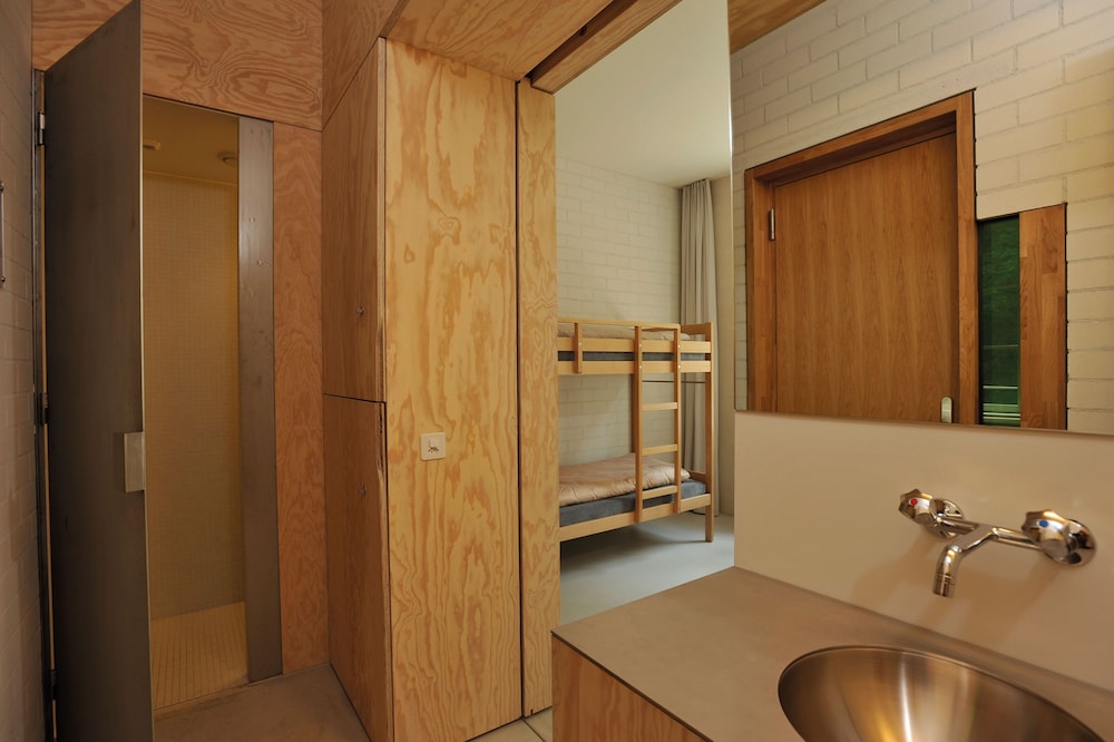 Youth Hostel Basel 52/53