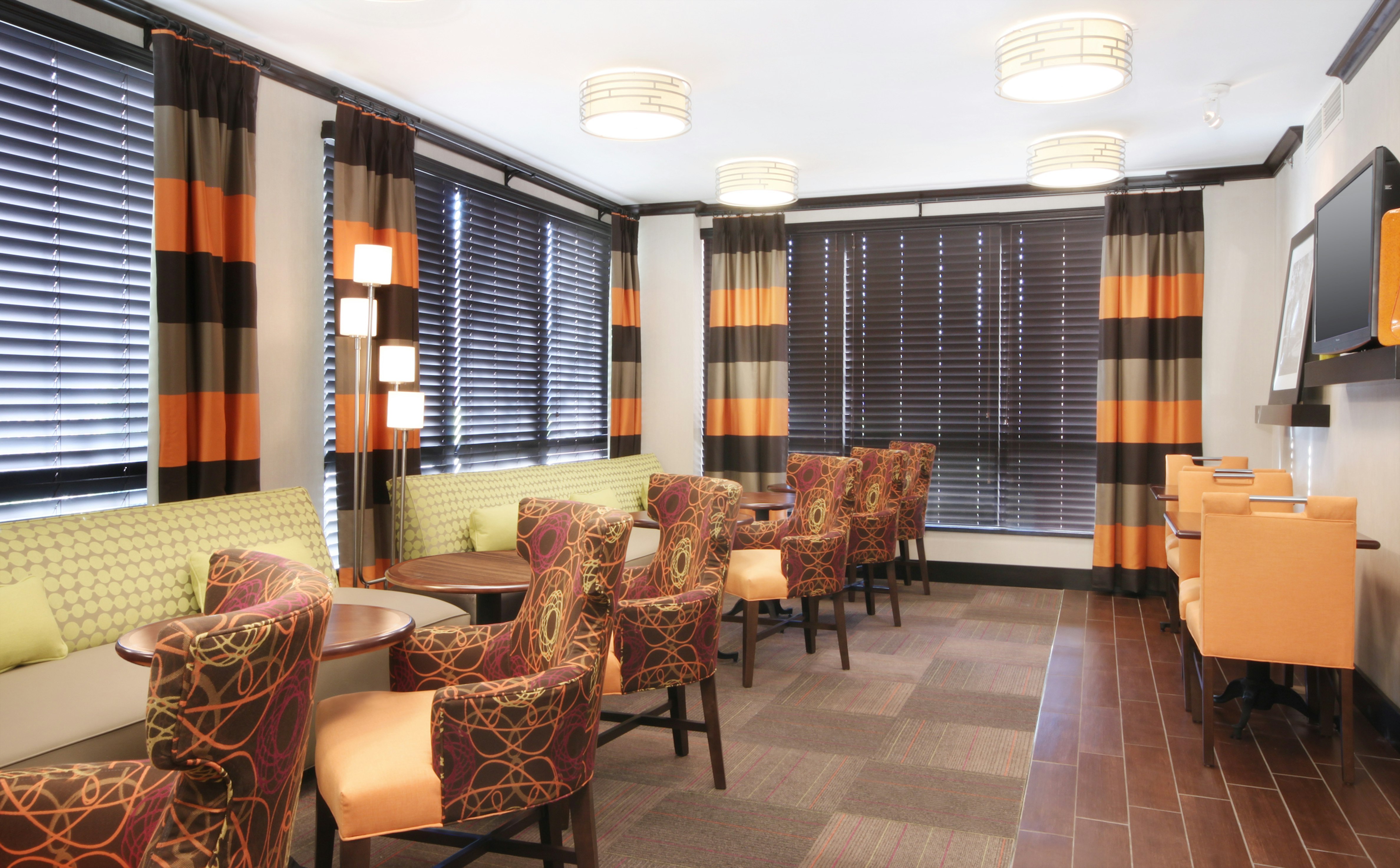 Hampton Inn Kansas City Overland Park 57/76