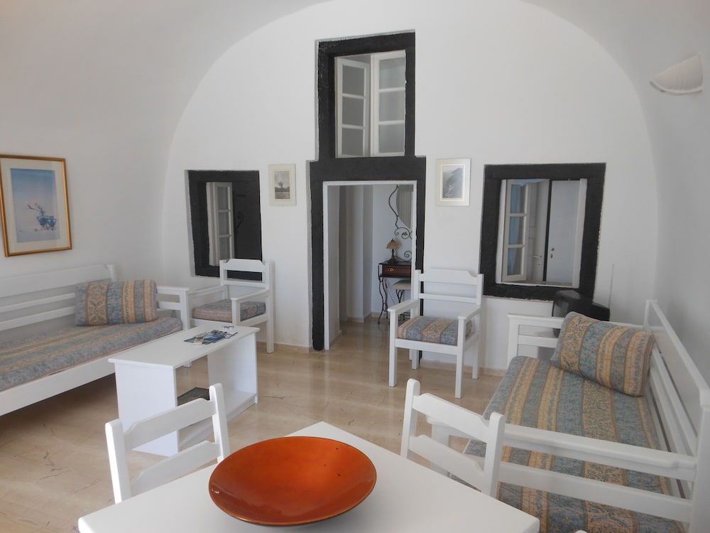Nomikos Villas 30/46