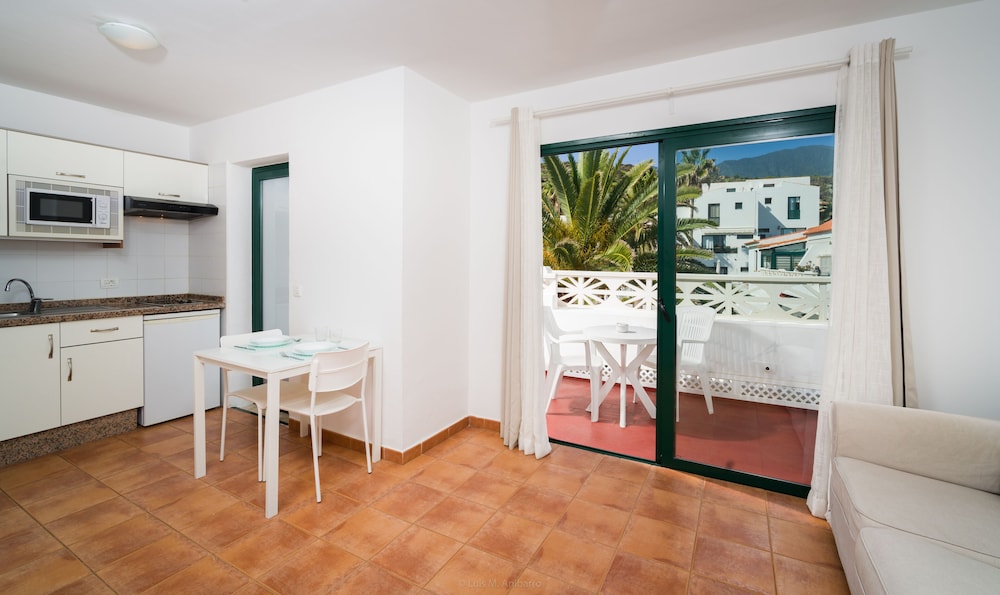 Apartamentos Los Rosales 52/75
