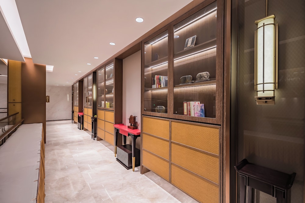 Beijing Guangxi Hotel 11/50