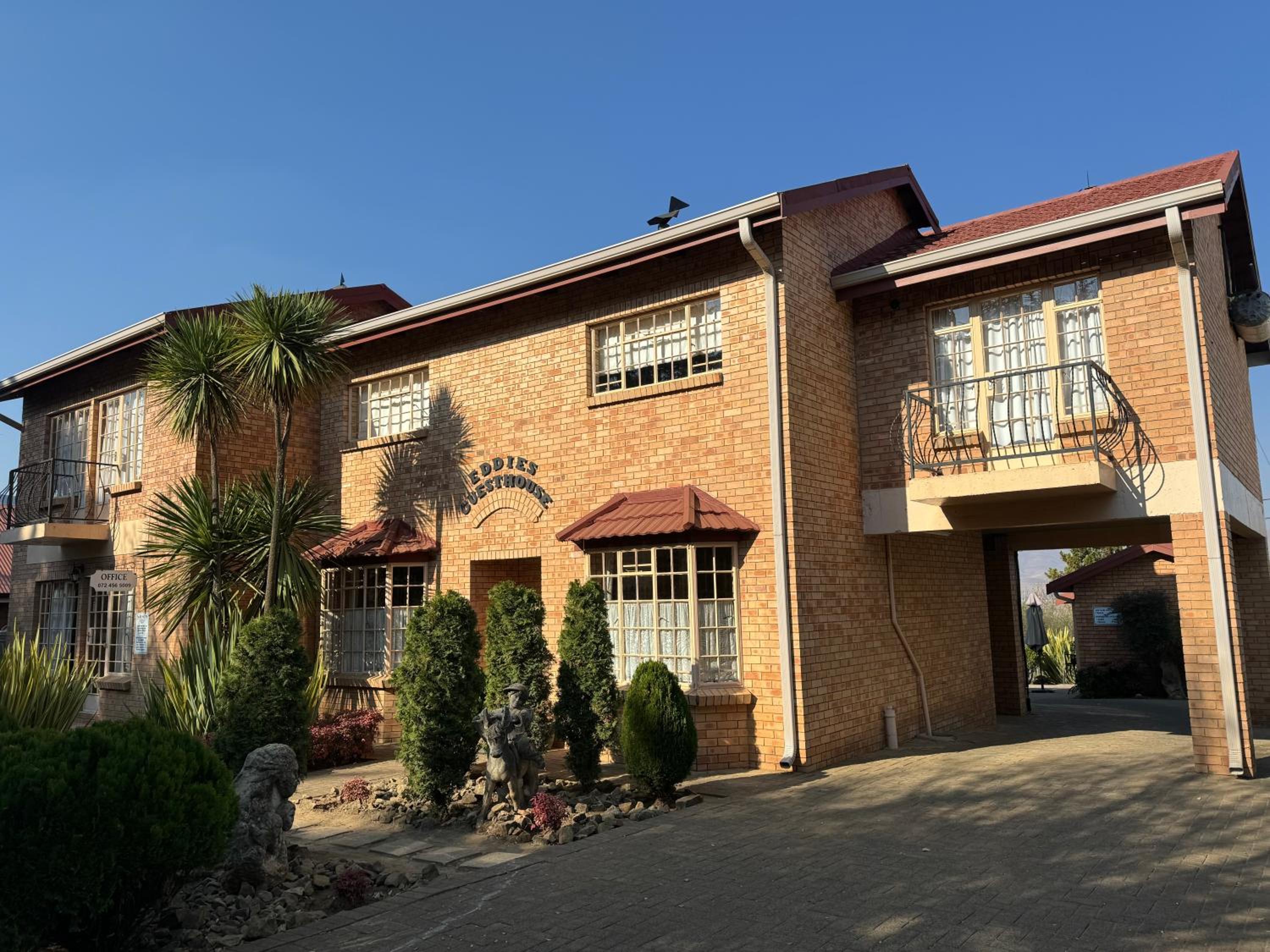 Eddies B&B/Self-catering 3/30