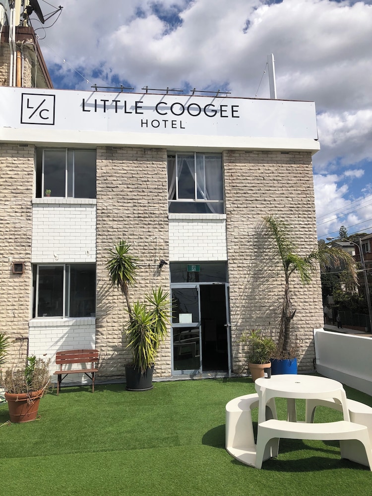 Little Coogee Hotel 7/65