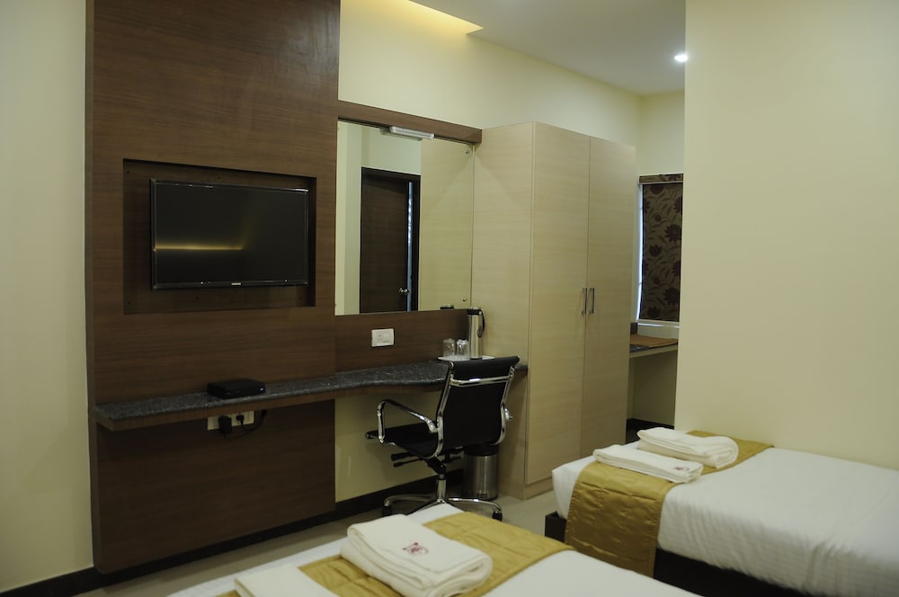 Saibala Grand Hotel 13/33
