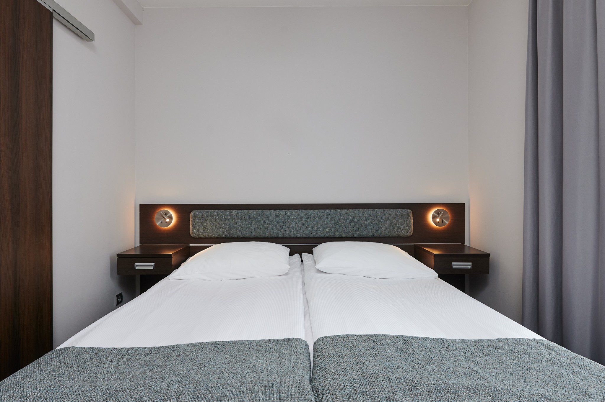 STUDIO, DOUBLE BED