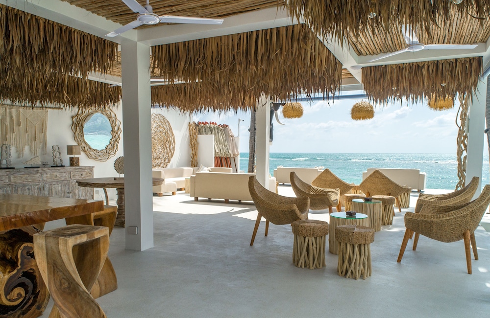 Elephant Beach Club & Resort Samui 25/50