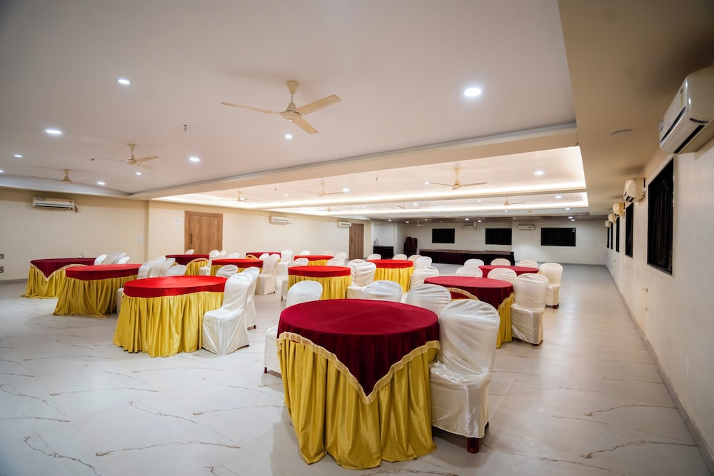 HOTEL GRAND ARJUN 45/50