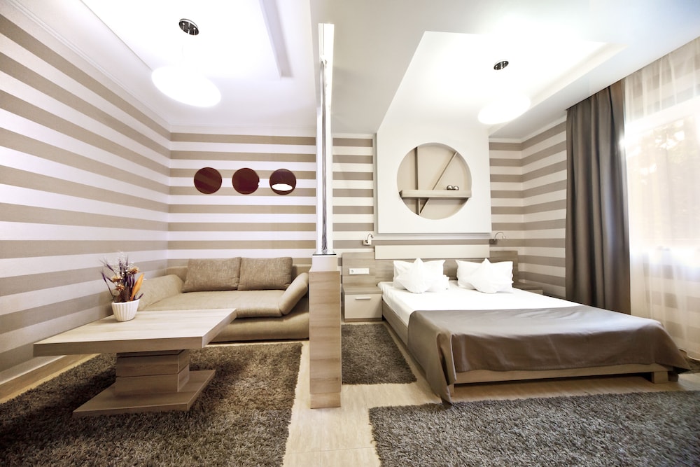 Hotel Confort 29/54