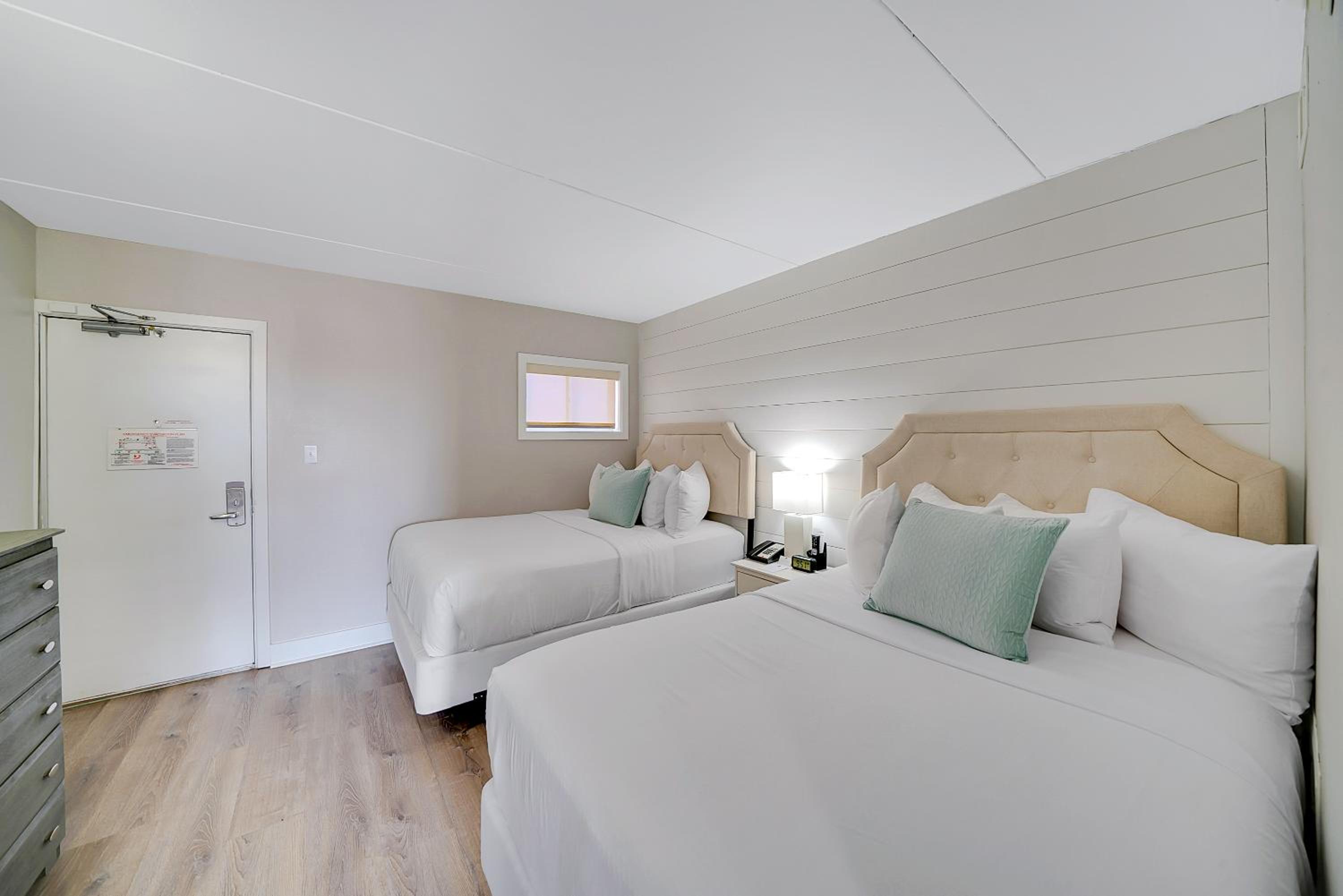 The Montreal Beach Resort 13/50