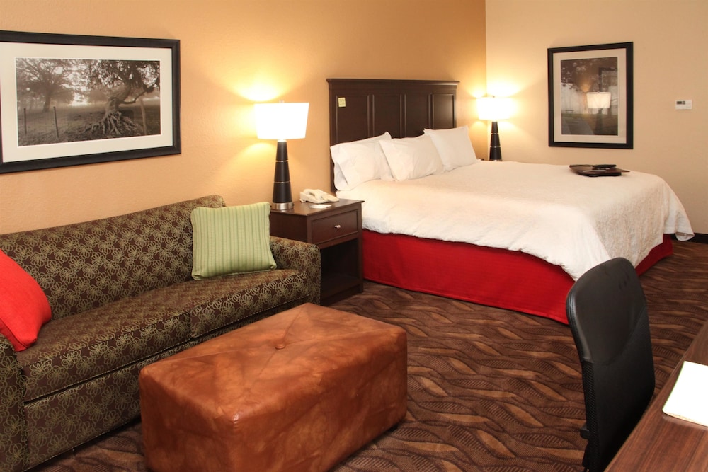 Hampton Inn Lebanon, MO 35/56