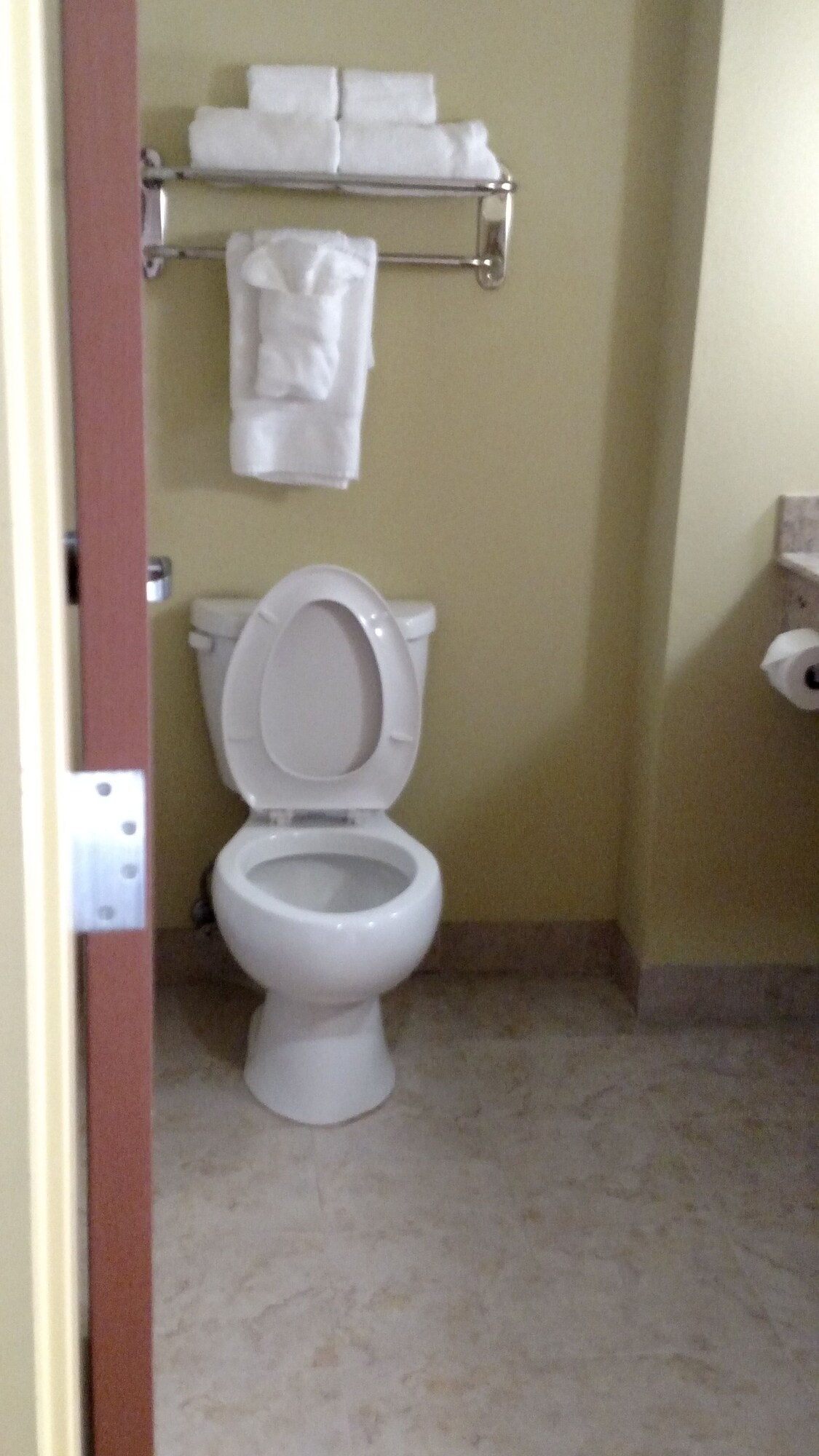 غرفة قياسية بسريرين كوين، Holiday Inn Express Hotel And Suites Perry 6/6