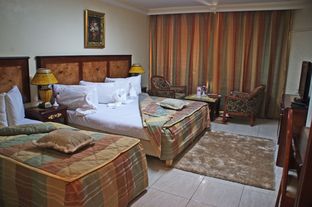 Orchid Hotel 17/34