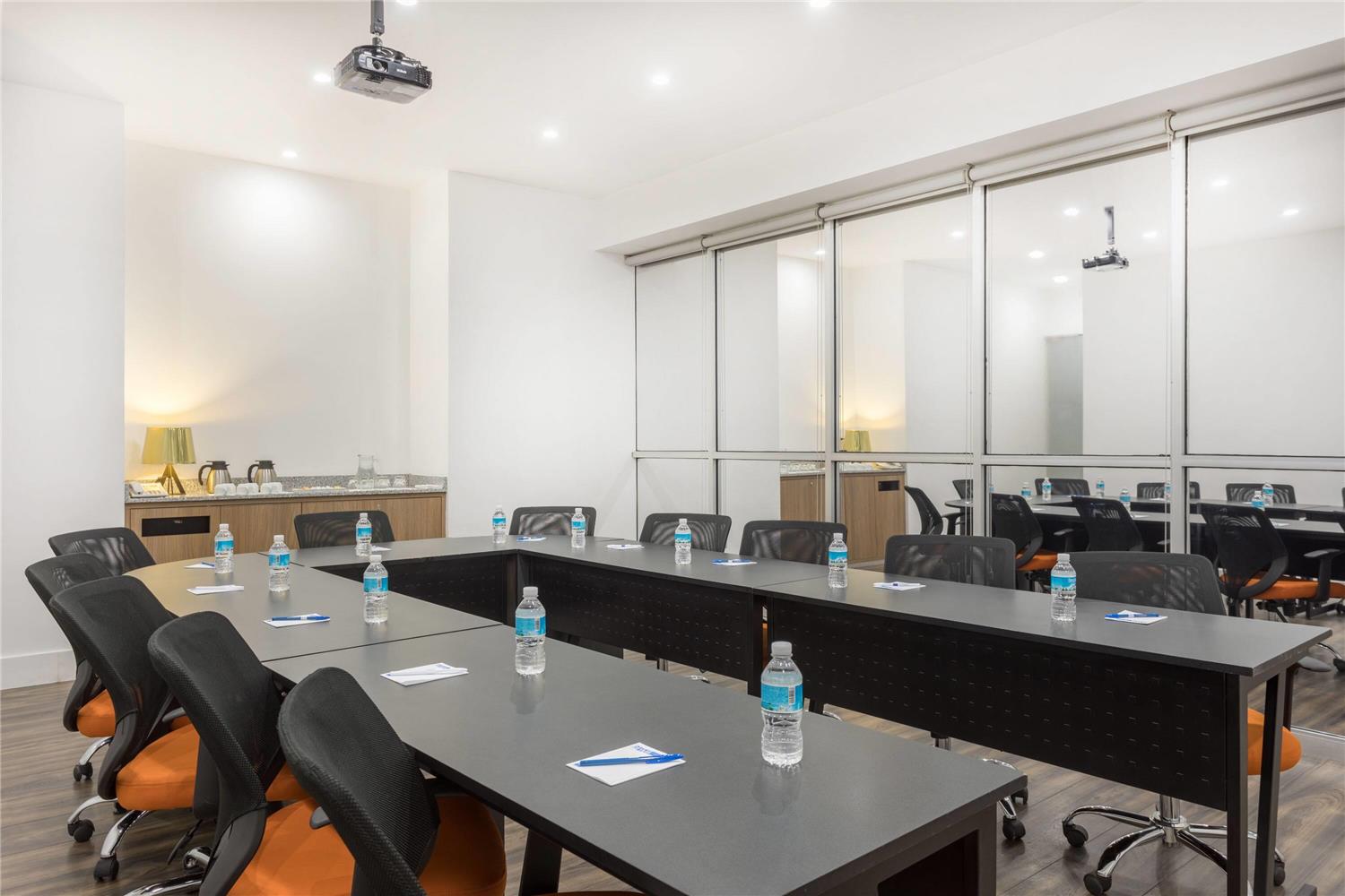 Tryp by Wyndham Mexico City World Trade Center Area 30/33