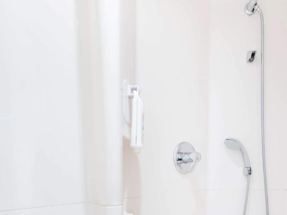 Ibis Budget Paris Porte De Montmartre 35/60