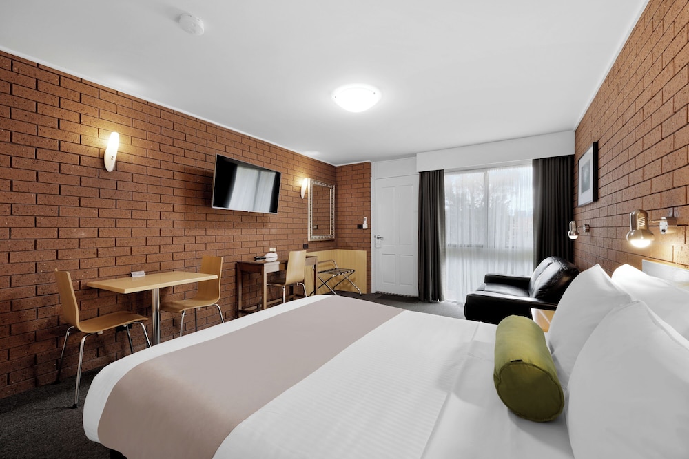 HAMILTON LONSDALE MOTEL 21/58