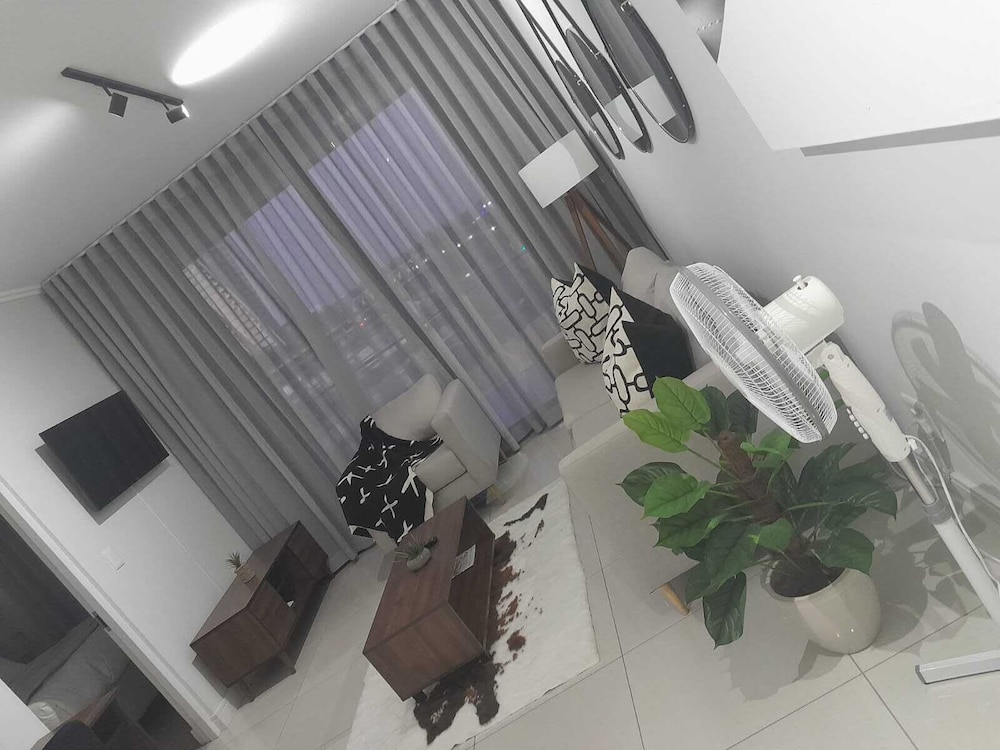 Ellipse Executive Apartment 36/50