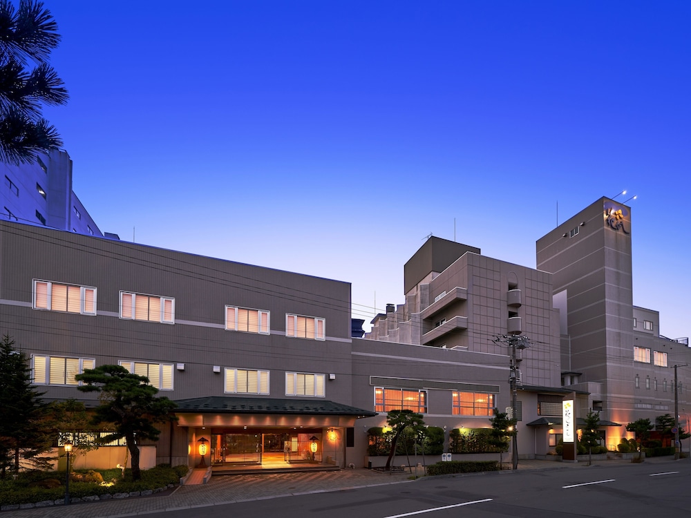 Hanabishi Hotel 63/70