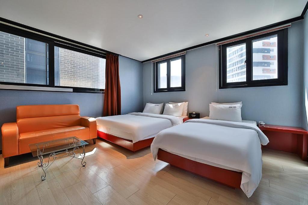 Standard, Twin Beds, No Parking