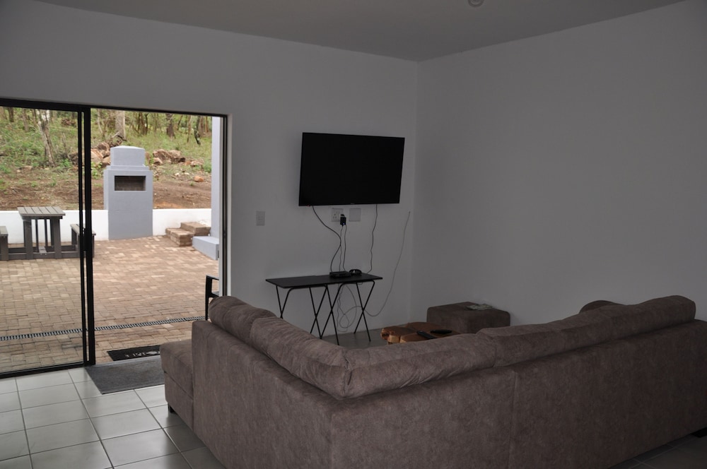 Hazyview Buffalo Game Lodge 11/29