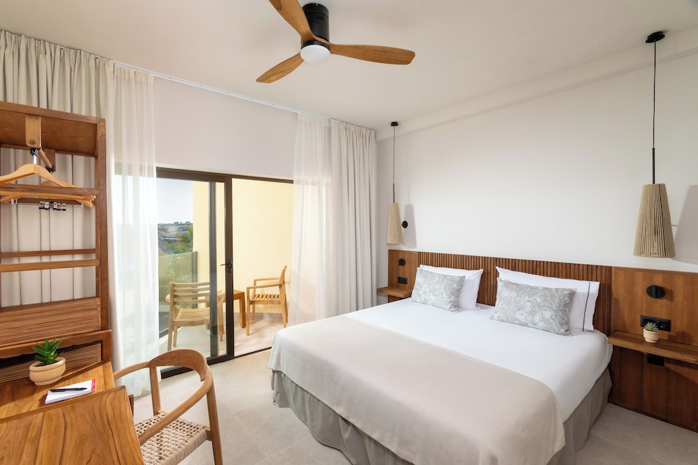 Playa Surf CBbC Hotel 6/34
