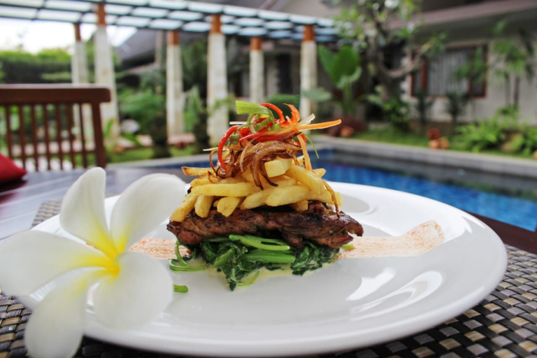 Aliyana Hotel & Resort 8/11