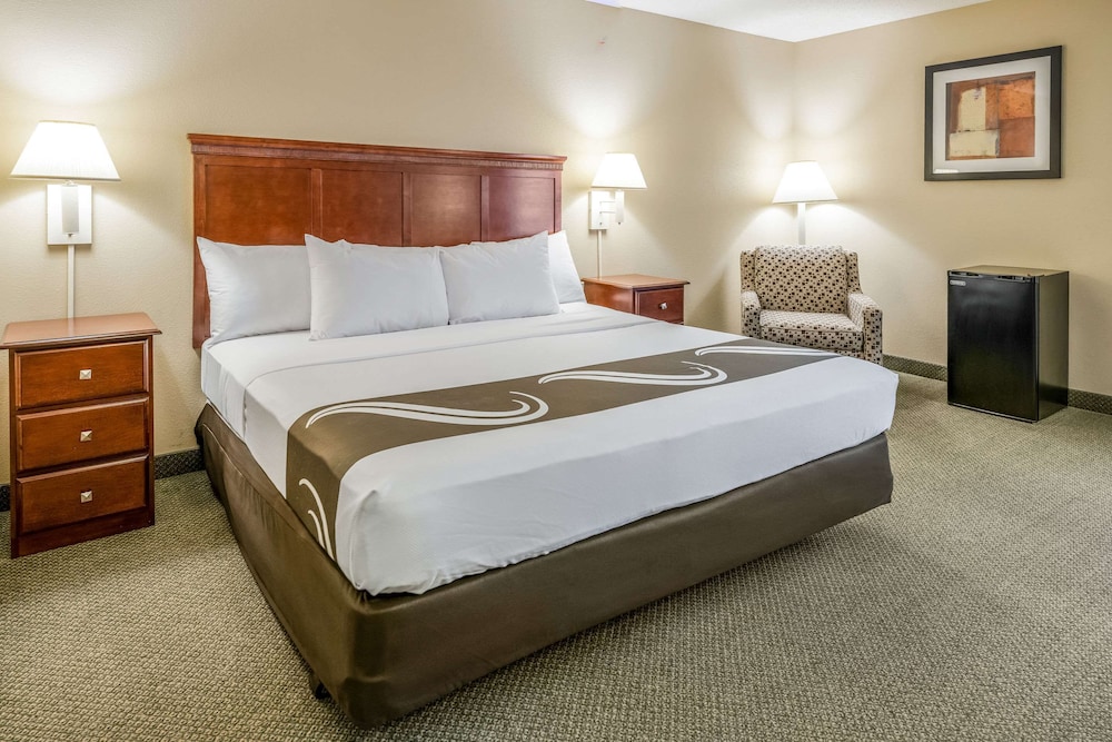 Holiday Inn Express Fremont by IHG 19/50