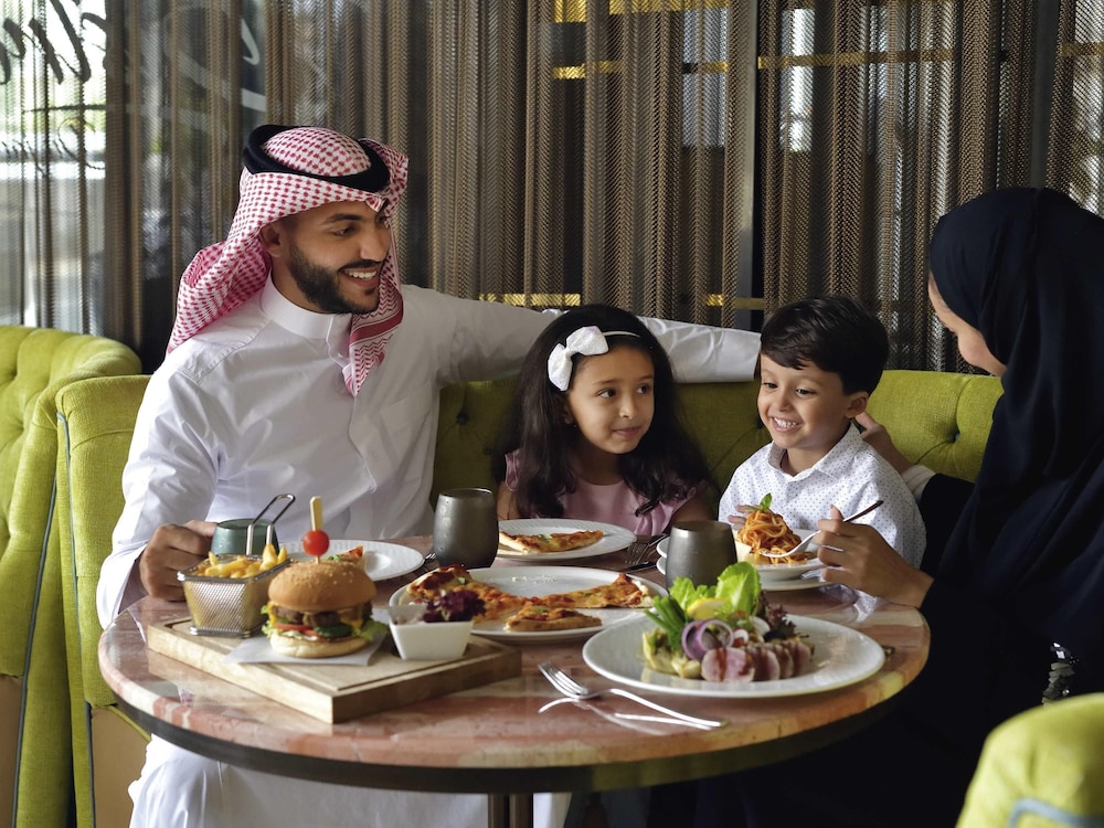 موفنبيك التحلية جدة(Movenpick Hotel Tahlia Jeddah) 8/73
