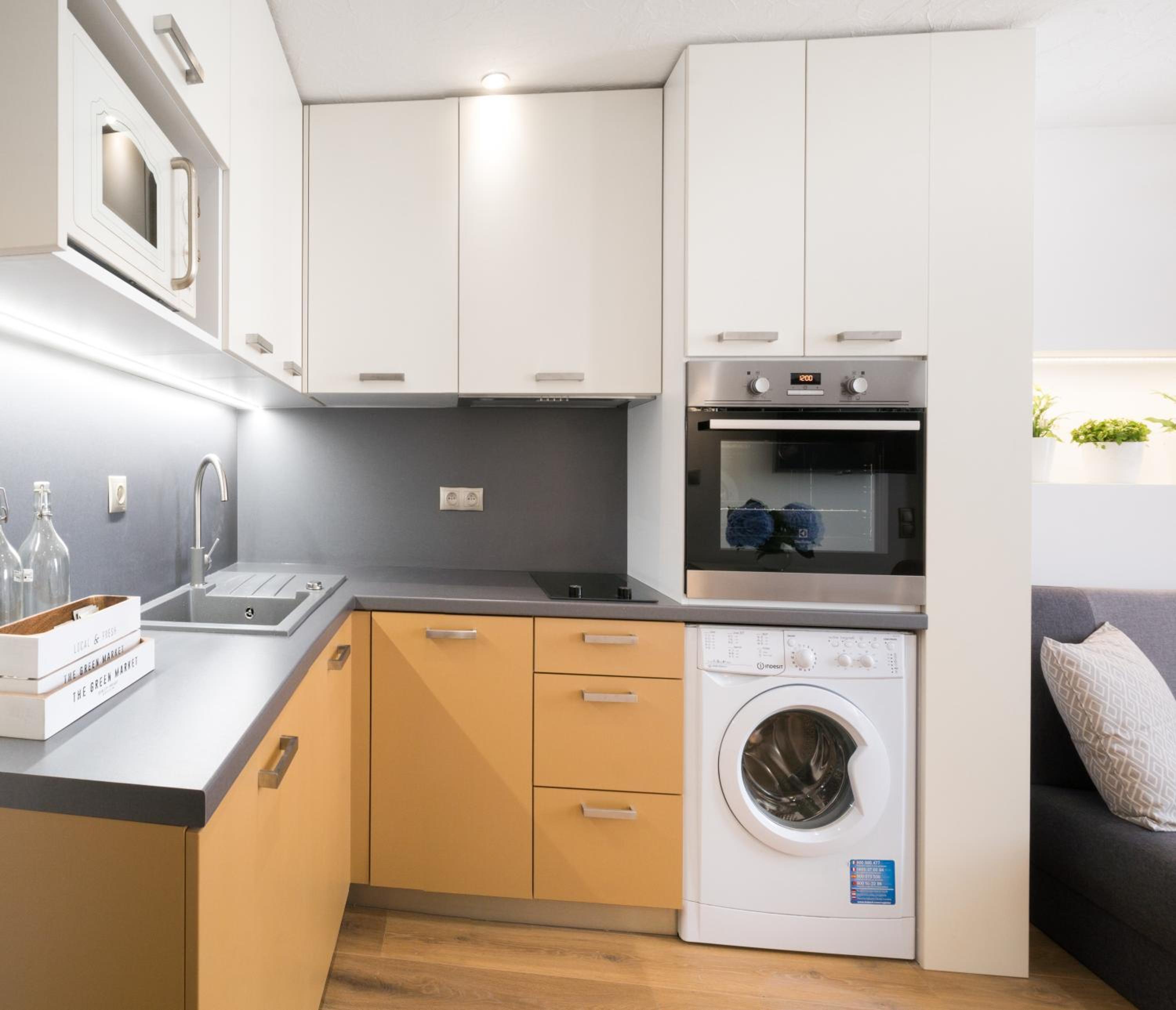 Mordecai 12 Apartments by Adrez Living 9/27