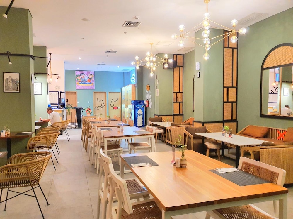 Radja Art And Boutique Hotel Semarang 49/66