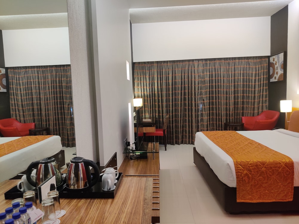 Hotel Satkar Residency 8/43