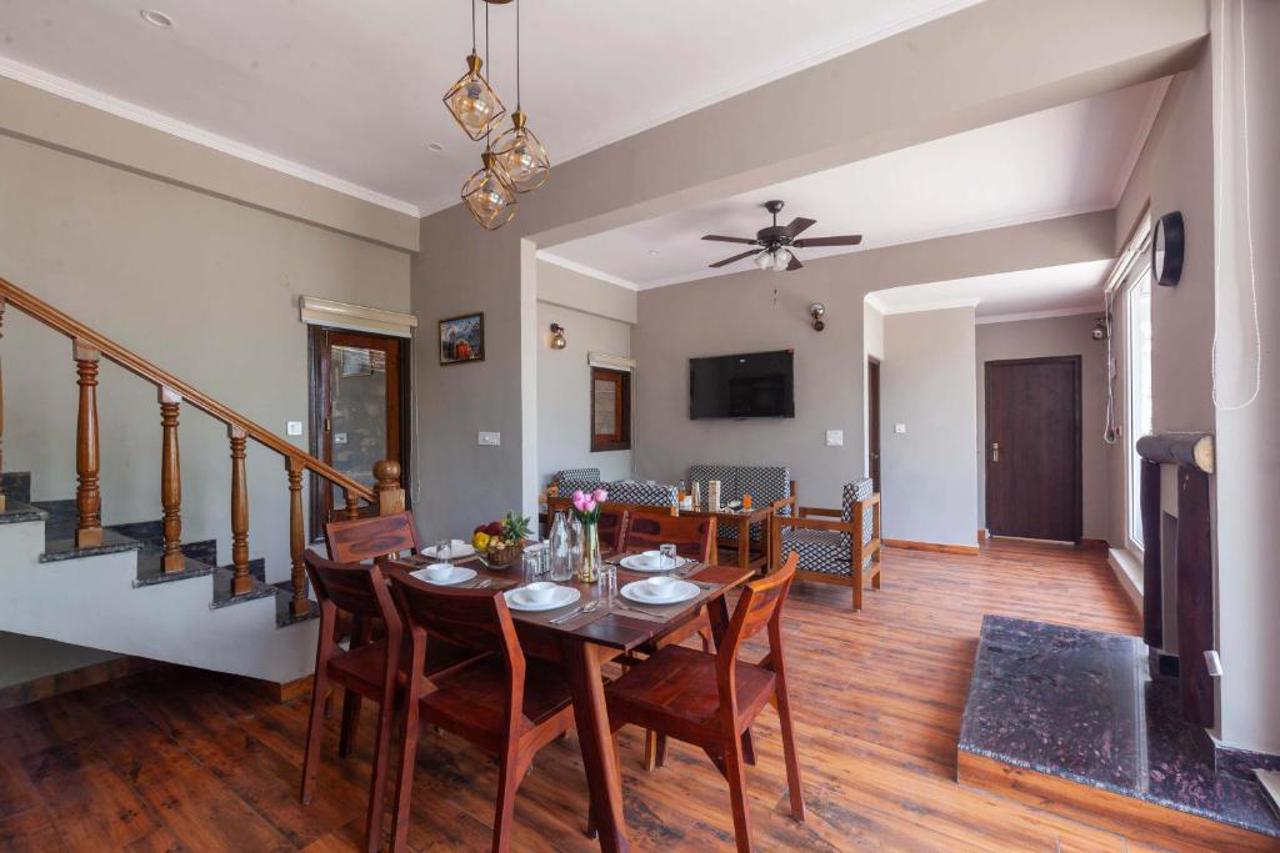 Alaya Stays 4 BHK with breathtaking views Amara Dusk 6/10