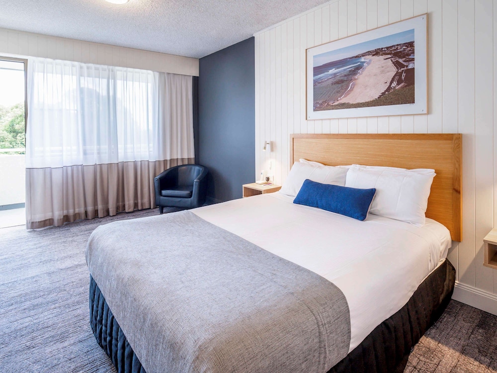 MERCURE CHARLESTOWN 12/50